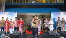 Sebanyak 15 pasang finalis Abang None Jakarta Pusat 2026 mengikuti Malam Keakraban di Plaza Sarinah sebagai persiapan menuju grand final pada 23 Juli 2026. (Posnews/Kominfo)
