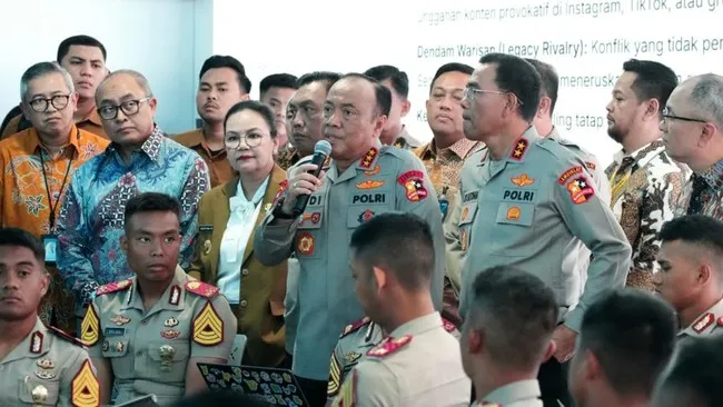 Wakapolri Komjen Pol. Dedi Prasetyo meresmikan Laboratorium Sosial Sains Kepolisian dan Kelas Tematik di Akademi Kepolisian (Akpol), Semarang. (Posnews/Humas Polri)