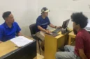 Polisi mengamankan pemuda berinisial IK yang diduga meneror dua warung menggunakan golok di Kecamatan Citeureup, Kabupaten Bogor. (Posnews/Polsek Citeureup)