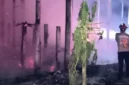 Kandang peternakan ayam di Tulungagung terbakar dan menewaskan 3.100 ekor ayam. (Posnews/DPKP Tulungagung)
