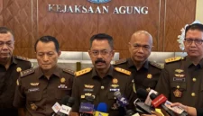 Kejagung mengancam melakukan upaya paksa terhadap mantan Jampidsus Febrie Adriansyah jika kembali mangkir dari pemeriksaan. (Posnews/Humas Kejagung)