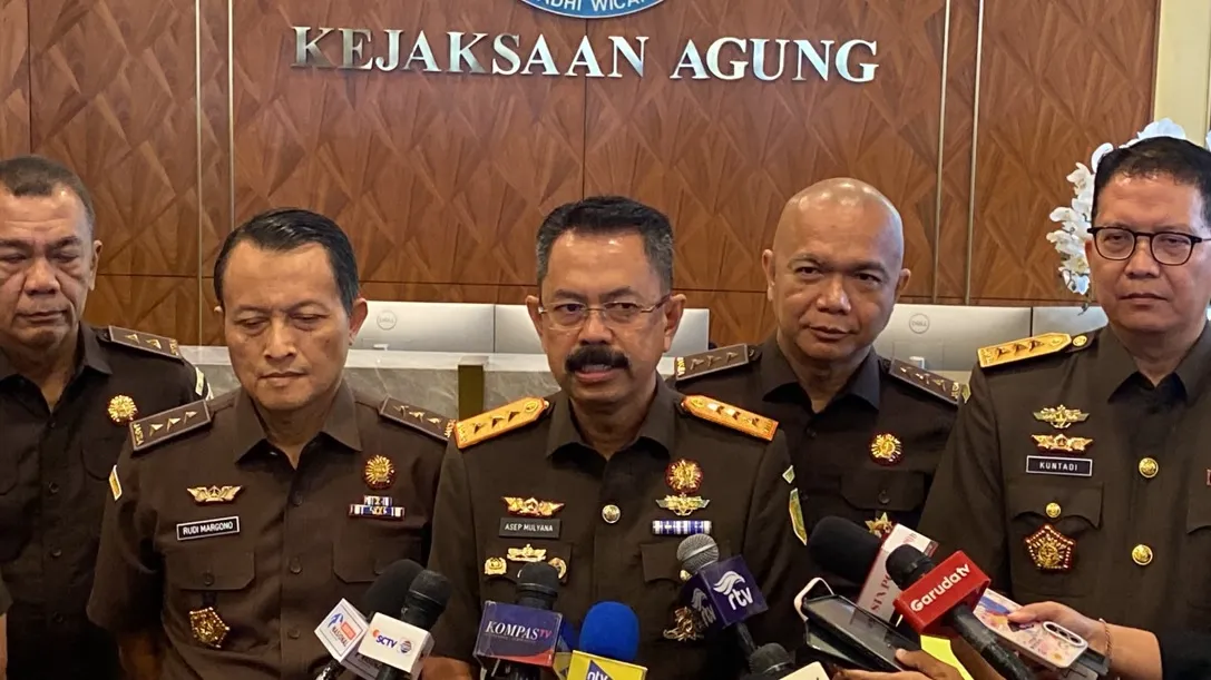 Kejagung mengancam melakukan upaya paksa terhadap mantan Jampidsus Febrie Adriansyah jika kembali mangkir dari pemeriksaan. (Posnews/Humas Kejagung)