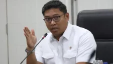 Kepala BGN Sudaryono menjelaskan pemberhentian 261 pegawai non-ASN dan sanksi terhadap 48 ASN serta PPPK. (Posnews/BGN)

