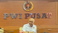 Ketua Umum PWI Pusat Akhmad Munir. (Posnews/PWI)