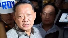 Mantan Jampidsus Febrie Adriansyah menghadapi sidang perdana di Pengadilan Tipikor Jakarta Pusat.
(Posnews/Ist)