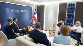 Mendag Budi Santoso bertemu Menteri Luar Negeri Chile José Francisco Pérez Mackenna membahas kerja sama ekonomi Indonesia-Chile. (Posnews/Kemendag)