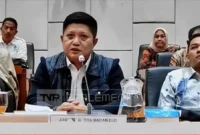 Ketua Umum Asosiasi Mitra Badan Gizi Nasional Indonesia, Syawaludin Aweng, menyampaikan ultimatum kepada BGN dan mengancam menggembok dapur Program Makan Bergizi Gratis (MBG) secara nasional jika tuntutan mitra tidak dipenuhi. (Posnews/DPR/MPR)