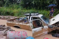 Material longsor menutup akses jalan dan mengisolasi 1.507 warga di Kecamatan Krayan Selatan, Kabupaten Nunukan. (Posnews/BNPB