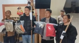 Polisi menetapkan lima warga sebagai tersangka pengeroyokan terduga pencuri ayam hingga tewas di Tabanan, Bali.
(Posnews/Polres Tabanan)