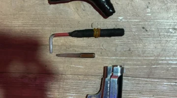 Polisi Amankan Pelaku Curanmor di Tanjung Priok, Airsoft Gun dan Kunci T Disita. (Posnews/Polsek Tanjung Priok)