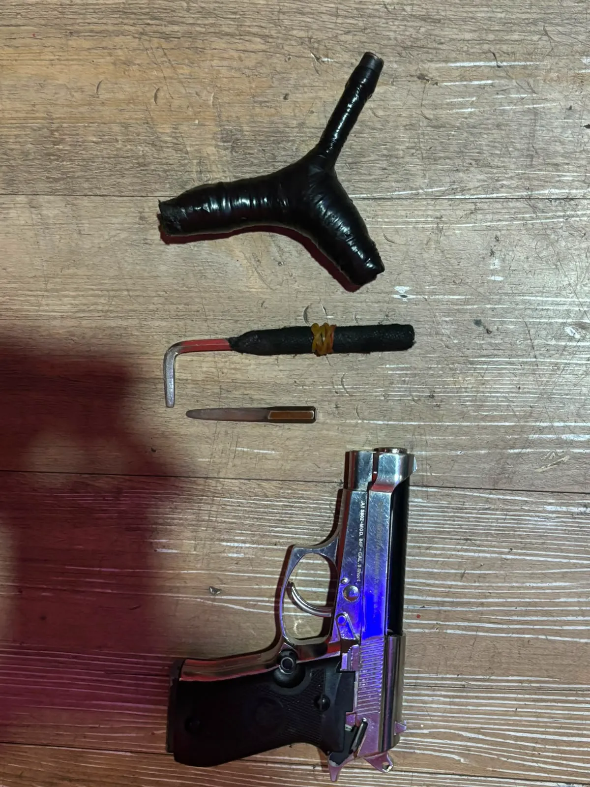 Polisi Amankan Pelaku Curanmor di Tanjung Priok, Airsoft Gun dan Kunci T Disita. (Posnews/Polsek Tanjung Priok)