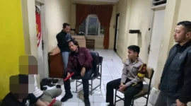 Polisi Tangkap Dua Pelaku Penyerangan Pedagang Buah di Tangerang. (Posnews/Polres Metro Tangerang Kota)
