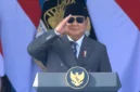 Presiden Prabowo Subianto menyampaikan amanat pada Upacara HUT Bhayangkara ke-80 di Lapangan Satlat Brimob Cikeas, Bogor, Rabu (1/7/2026), dengan menekankan pentingnya menjaga kepercayaan rakyat, menegakkan hukum secara adil, meningkatkan profesionalisme, dan memperkuat sinergi Polri. (Posnews/Ist)