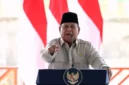 Presiden Prabowo Subianto memberikan arahan kepada birokrat, TNI, Polri, dan jaksa saat meresmikan Bendungan Meninting di Lombok Barat, NTB, sambil menegaskan pentingnya integritas dan pemberantasan korupsi. (Posnews/Tangkapan layar video Setpres)