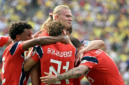 Kejutan besar di Stadion MetLife. Dua gol telat Erling Haaland dan ketangguhan kiper Orjan Nyland membawa Norwegia menekuk Brasil 2-1 sekaligus mengamankan tiket perempat final perdana. Dok: Istimewa.