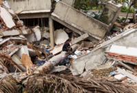 Kisah pilu pasca-gempa Venezuela. Korban selamat berjuang pulih di rumah sakit lapangan sementara warga sipil mengkritik keras lambatnya respons pemerintah. Dok: Istimewa.