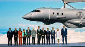 Ketegangan transatlantik di Turki. Presiden Donald Trump menuntut kendali penuh AS atas Greenland serta berjanji mencabut sanksi militer terhadap Turki di sela KTT NATO Ankara. Dok: Istimewa.