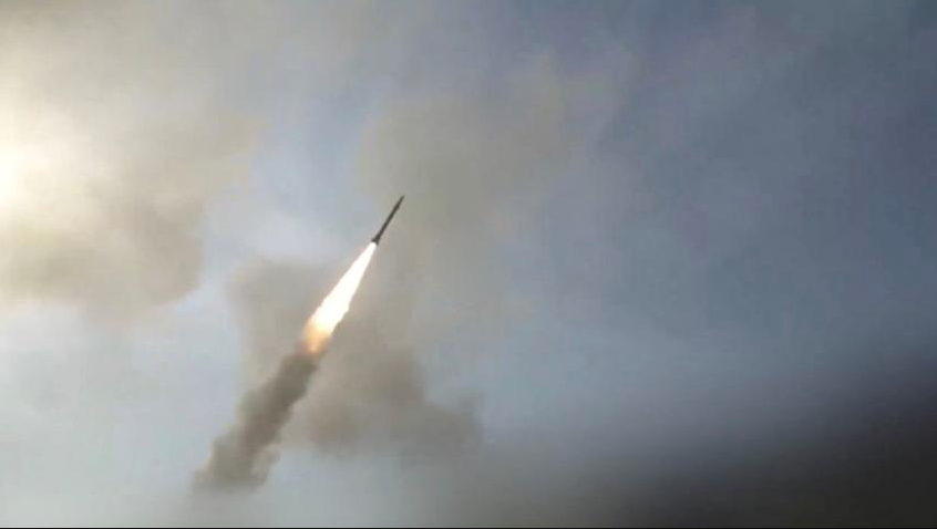 Krisis Selat Hormuz memuncak. Militer Amerika Serikat meluncurkan serangan udara baru ke wilayah pesisir selatan Iran. Dok: Istimewa.