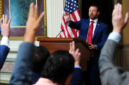 Ketegangan pemilu di Amerika Serikat. Menteri Keamanan Dalam Negeri Markwayne Mullin mengancam akan memotong dana bantuan bagi daerah yang menolak aturan pemilu baru. Dok: Istimewa.
