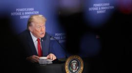 Ketegangan baru Washington dan Beijing. Presiden Donald Trump kembali menuduh China mencuri data pemilih dan mengintervensi sistem pemilu Amerika Serikat. Dok: Istimewa.