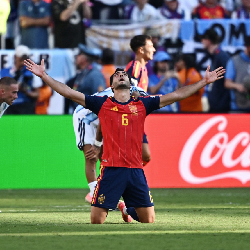 Langkah emas generasi baru La Roja. Gol tunggal Ferran Torres pada babak tambahan mengantarkan Spanyol merengkuh gelar juara dunia kedua mereka. Dok: Istimewa.