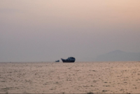 Krisis pasokan pangan dunia. Raksasa pelayaran Maersk dan Hapag-Lloyd menghentikan operasional ke pelabuhan Ukraina akibat gempuran rudal Rusia. Dok: Istimewa.
