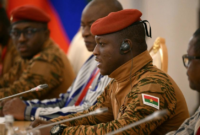 Sinyal keretakan di puncak pemerintahan. Pemimpin junta Burkina Faso Ibrahim Traore mengancam menindak tegas para pesaing politiknya di tengah misteri hilangnya dua pejabat tinggi militer. Dok: Istimewa.