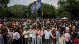 Gelombang protes pemuda di New Delhi. Ribuan demonstran gerakan CJP bentrok dengan polisi demi menuntut pengunduran diri Menteri Pendidikan India. Dok: Istimewa.