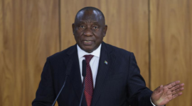 Langkah hukum selamatkan posisi presiden. Pengadilan Tinggi Afrika Selatan membekukan sementara proses pemakzulan Presiden Cyril Ramaphosa terkait skandal uang di sofa peternakan Phala Phala. Dok: Istimewa.