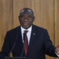 Langkah hukum selamatkan posisi presiden. Pengadilan Tinggi Afrika Selatan membekukan sementara proses pemakzulan Presiden Cyril Ramaphosa terkait skandal uang di sofa peternakan Phala Phala. Dok: Istimewa.