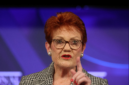 Kekalahan hukum politisi sayap kanan. Pengadilan Federal Australia menolak banding Pauline Hanson atas kasus diskriminasi rasial terhadap Senator Mehreen Faruqi. Dok: Istimewa.