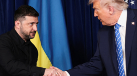 Langkah taktis amankan benteng udara. Presiden Ukraina Volodymyr Zelenskyy menemui Donald Trump di Washington guna membahas produksi mandiri rudal Patriot. Dok: Istimewa.