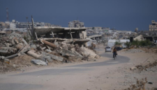 Terobosan baru krisis Teluk. Kelompok Hamas menyepakati peta jalan pelucutan senjata di Jalur Gaza dengan syarat penarikan penuh pasukan militer Israel. Dok: Istimewa.