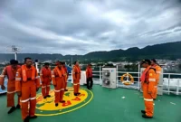  Tim SAR mencari nakhoda kapal wisata yang hilang setelah kapal tenggelam di Perairan Teluk Tomini. (Posnews/Tim SAR)