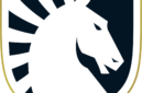 Aksi mulia di panggung Riyadh. Team Liquid melelang jersi resmi turnamen EWC 2026 bersama MatchWornShirt untuk mendanai program UNICEF. Dok: Istimewa.