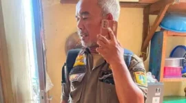 Viral Oknum Satpol PP Diduga Minta Upeti ke Rumah Belajar Merah Putih. (Posnews/Istimewa)