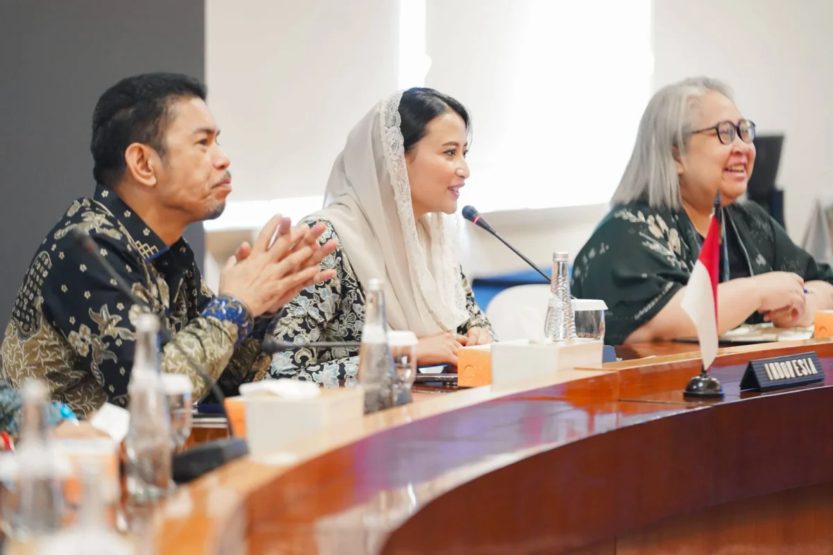 Wakil Menteri Perdagangan Dyah Roro Esti Widya Putri bertemu Wakil Perdagangan Luar Negeri Maroko Omar Hejira untuk memperkuat kerja sama perdagangan dan investasi Indonesia-Maroko. (Posnews/Kemendag)