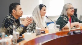 Wakil Menteri Perdagangan Dyah Roro Esti Widya Putri bertemu Wakil Perdagangan Luar Negeri Maroko Omar Hejira untuk memperkuat kerja sama perdagangan dan investasi Indonesia-Maroko. (Posnews/Kemendag)