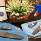Direktur FBI Kash Patel membawa artefak budaya Papua yang dipulangkan dari Amerika Serikat saat bertemu Presiden Prabowo Subianto. (Posnews/BPMI Setpres)
