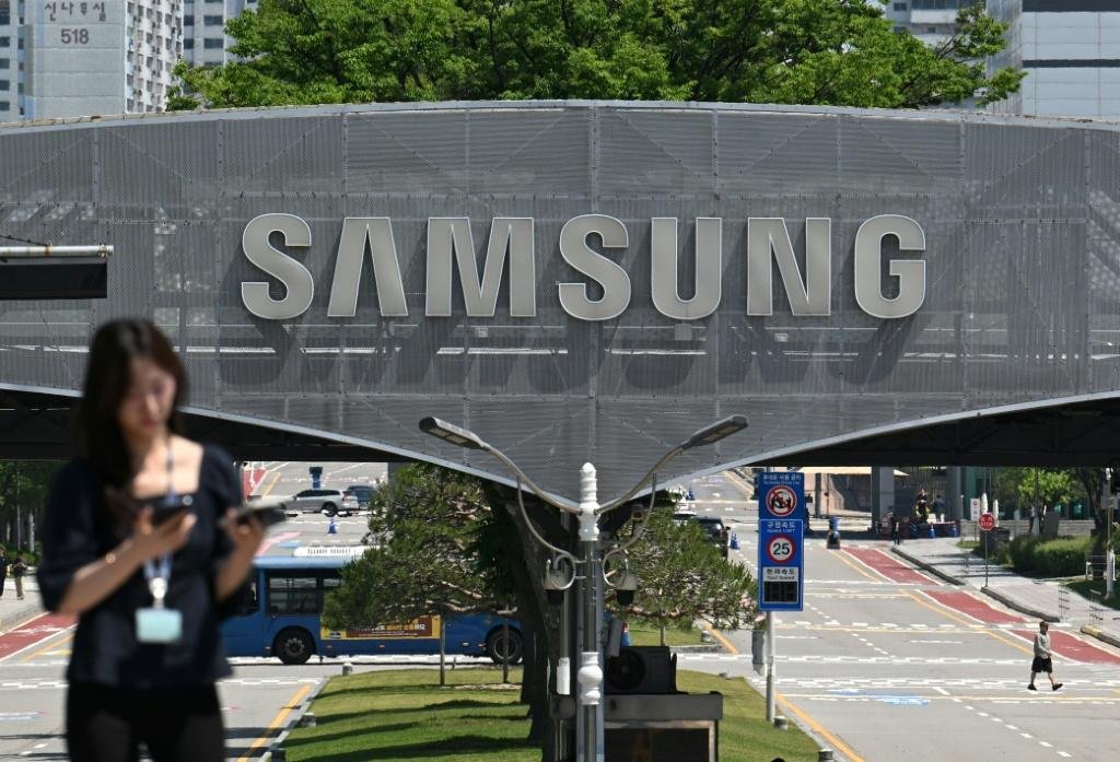 Ledakan industri kecerdasan buatan. Samsung Electronics memproyeksikan lonjakan laba operasional hingga 19 kali lipat pada kuartal kedua tahun ini. Dok: Istimewa.