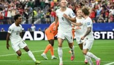 Haaland sang pembuat sejarah. Gol dramatis Erling Haaland pada masa krusial membawa Norwegia lolos ke babak 16 besar Piala Dunia untuk pertama kali. Dok: Istimewa.