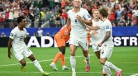 Haaland sang pembuat sejarah. Gol dramatis Erling Haaland pada masa krusial membawa Norwegia lolos ke babak 16 besar Piala Dunia untuk pertama kali. Dok: Istimewa.