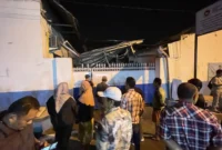 Bangunan SPPG Mojokerto rusak parah setelah ledakan dan kebakaran. (Posnews/BPBD)