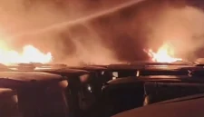 50 bus Sinar Jaya hangus terbakar di pangkalan Cikarang Barat, Kabupaten Bekasi. (Posnews/ Disdamkarmat Kab. Bekasi)