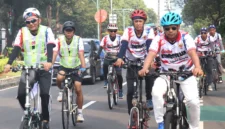 Gowes Kemerdekaan peserta bersepeda dari Kota Tua menuju Tugu Proklamasi Jakarta. (Posnews/Ist)