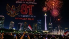 Pertunjukan 1.500 drone dan pesta kembang api memeriahkan HUT ke-81 RI di Jakarta.