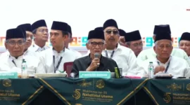 KH Miftachul Akhyar kembali ditetapkan sebagai Rais Aam PBNU periode 2026-2031 dalam Muktamar ke-35 NU di Jombang. (Posnews/YouTube)