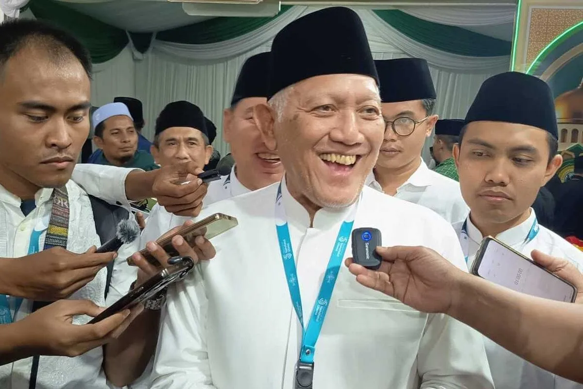 KH Abdul Hakim Mahfudz alias Gus Kikin terpilih sebagai Ketua Umum PBNU masa khidmat 2026-2031 dalam Muktamar ke-35 NU di Jombang. (Posnews/PBNU)
