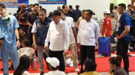 KMP Mutiara Sentosa II Terbakar, Kemenhub Temukan Selisih Data Manifes dan Korban Evakuasi. (Posnews/Kemenhub)