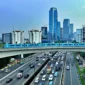 Langit cerah di kawasan Jakarta dengan prakiraan cuaca BMKG untuk wilayah Jabodetabek pada Sabtu 15 Agustus 2026. (Posnews/PT KAI)